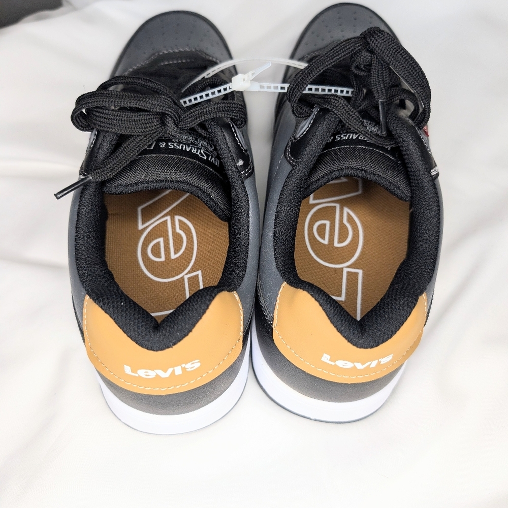 Levi's Men's Black and Gray Sneakers - Picture 4 of 4